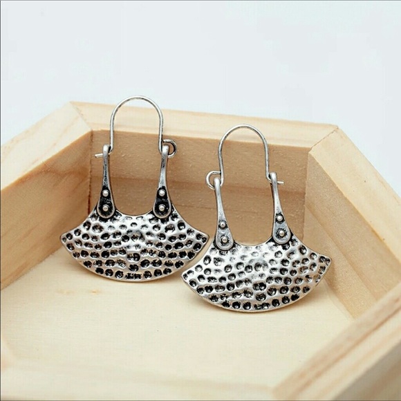 Hammered Tumbler Earrings - Picture 2 of 4